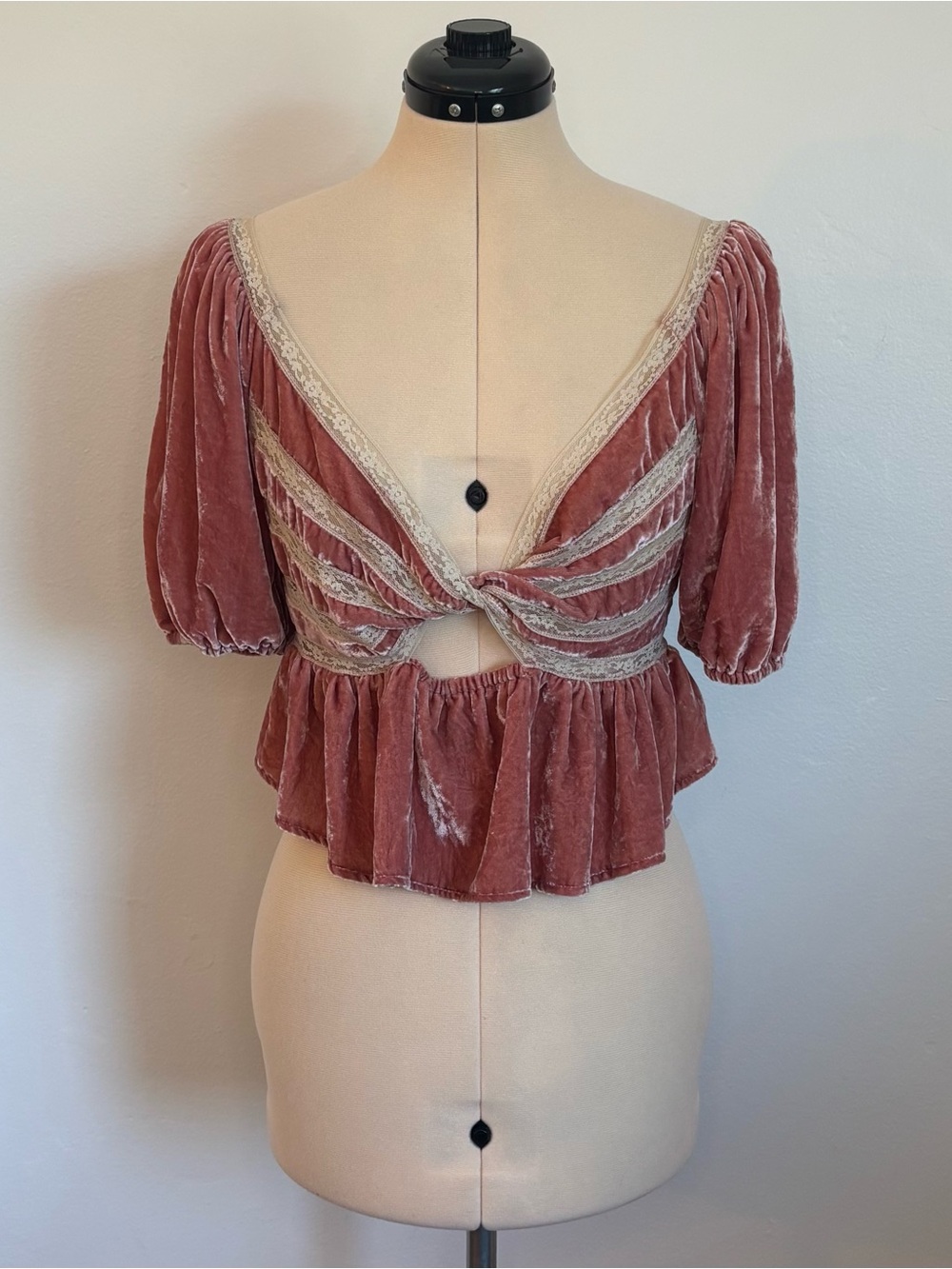 Free People Yours Truly Velvet/Lace Top, Mauve Twist Front Cutout Peplum Crop, S